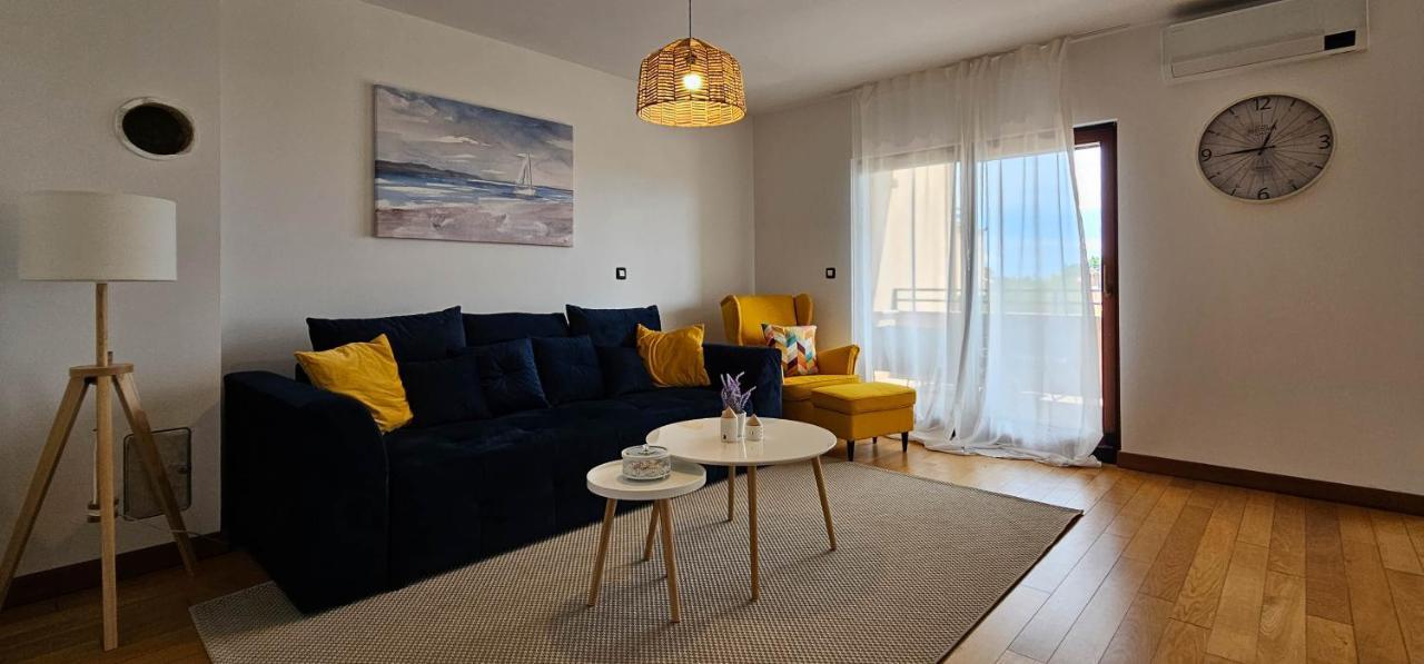 Apartment Bluemare B3 With Shared Pool ลิทซ์ยัน ภายนอก รูปภาพ